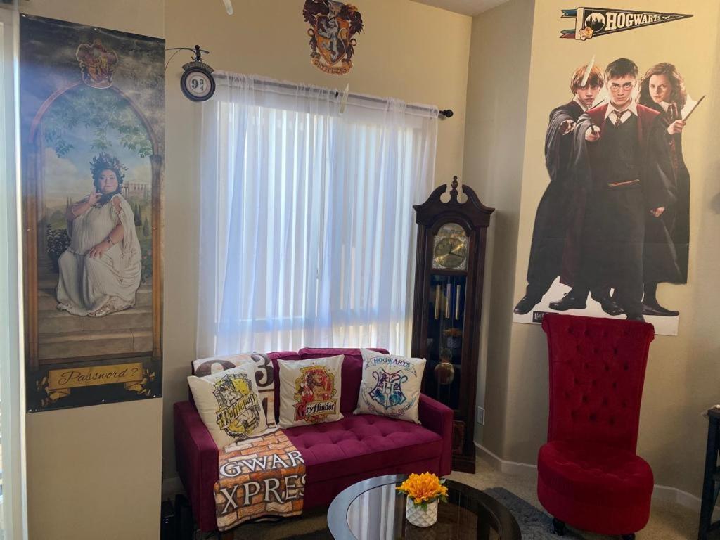Mario, Harry Potter, & Not Themed Loft Universal 10min Loft Apartment Los Angeles