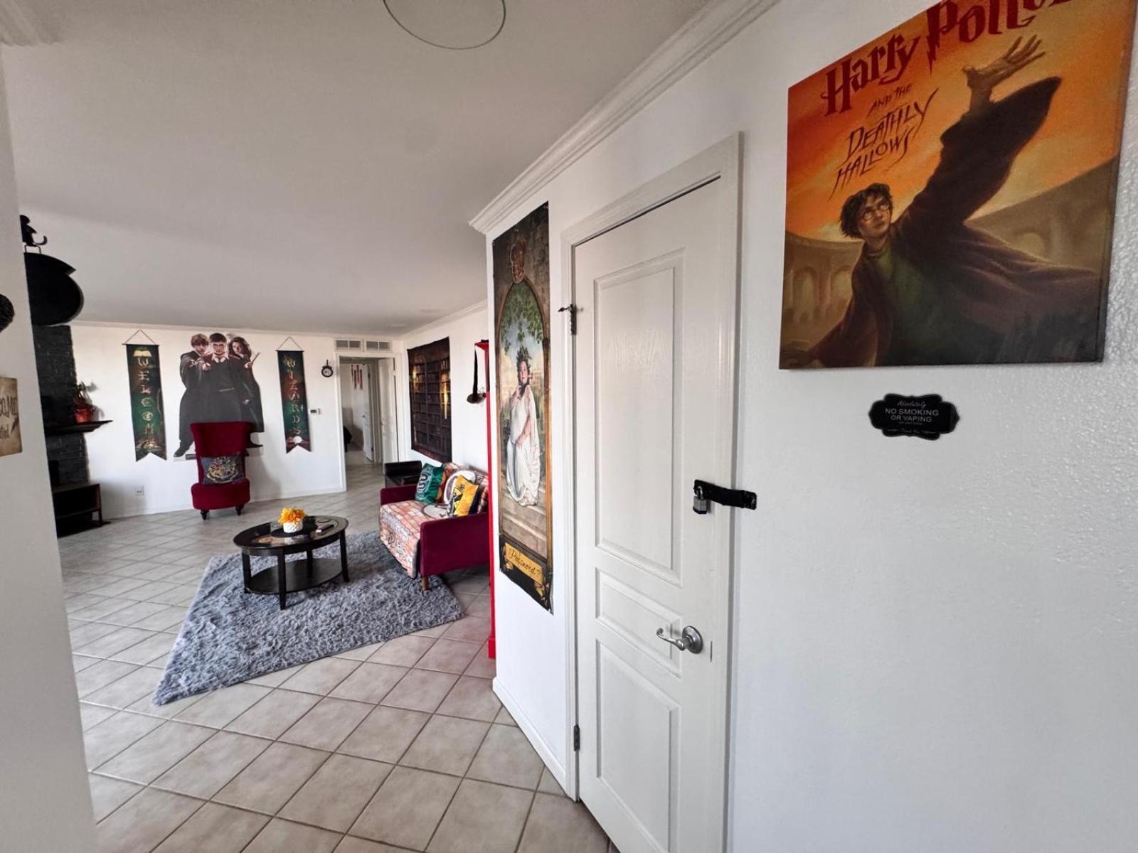 Mario, Harry Potter, & Not Themed Loft Universal 10min Loft Los Angeles