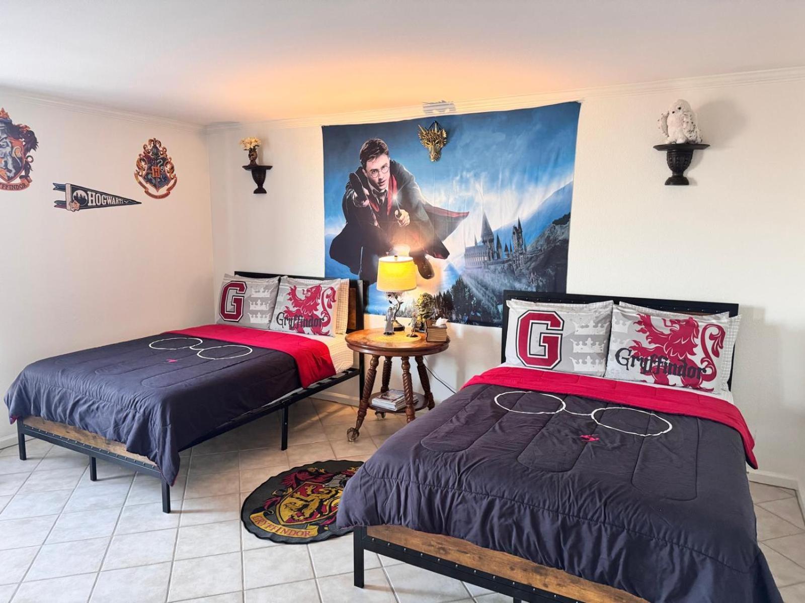 Apartment Mario, Harry Potter, & Not Themed Loft Universal 10min Loft Los Angeles