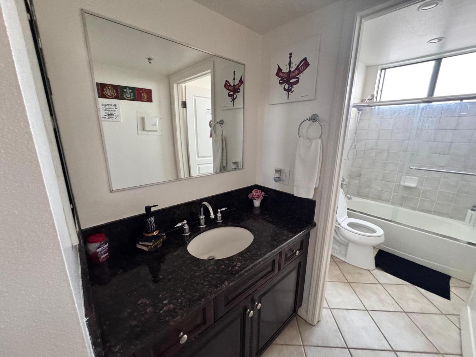 Mario, Harry Potter, & Not Themed Loft Universal 10min Loft Apartment Los Angeles