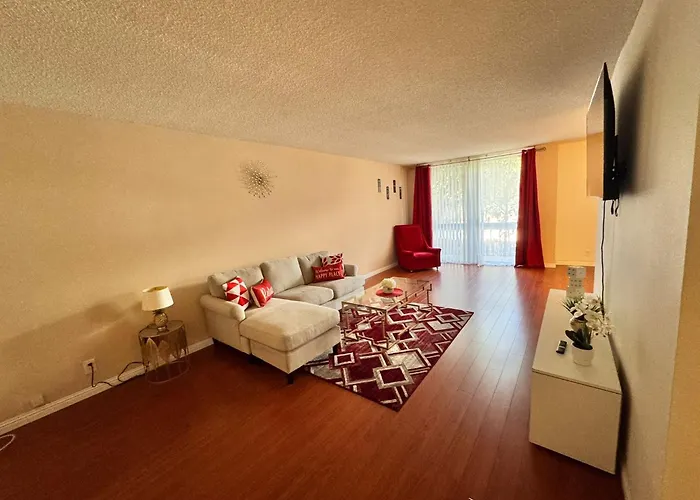 Mario, Harry Potter, Disney & Not Themed Loft Universal Studios 10Min Loft Apartment