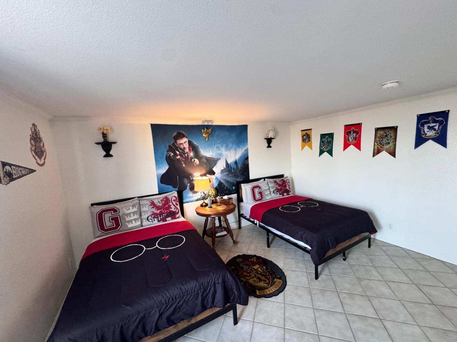 Apartment Mario, Harry Potter, & Not Themed Loft Universal 10min Loft Los Angeles
